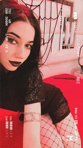 Enjoy my sexy and burning body to fill you with pleasure and lust 😈 de alixxon1  5 photos