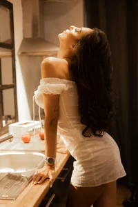 TaniaAmore White dress Pic 4