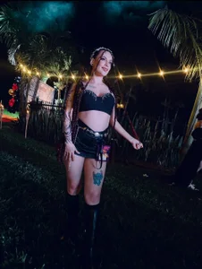 Melany_LuvのParty nightttの 2枚の写真