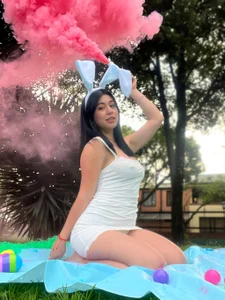 Zoe_Benson Happy Easter 圖片