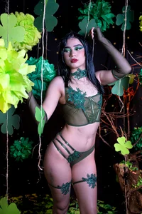 Arii_moon 🍀 "I'm your luck... touch me." 🔥 Pic