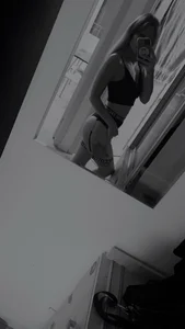 BettHarriss XXX nøgenfoto 1