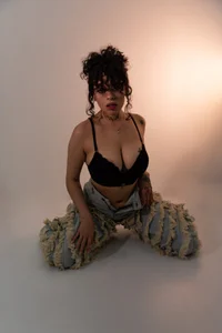 KatherineGomez Sweet honey flavor! 🍯🫦 Foto