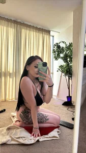 HotBustyBabeXのGirlfriend playの 9枚の写真