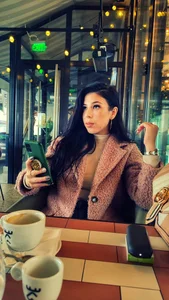 EmillyTaylor: New - bits of my life outside camming ( 8 фото)