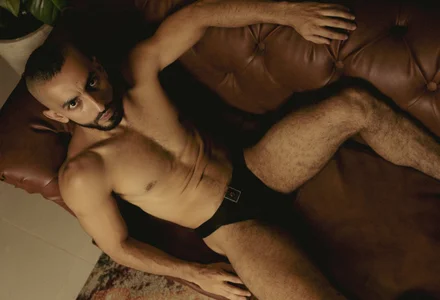 Yiyo10_ Thinking of you Pic 3