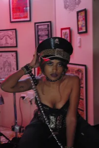 VictoriaFeller Sexy Police - Gothic Girl Bilde