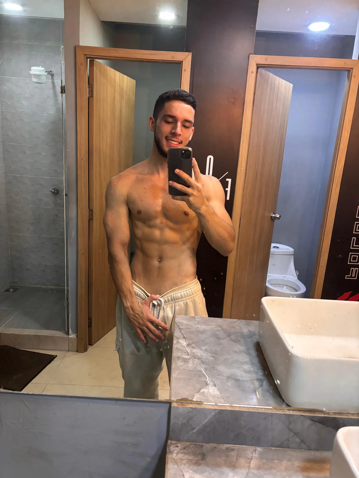 axel_tone adlı kullanıcının viral fotoğrafları:  3509
