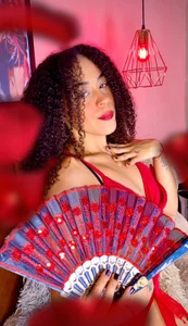 TabyJhonson Fire spell 🥀🔥 Foto 3