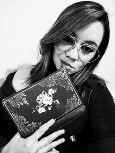 Sky_Junne A haunted poet. Pic 3