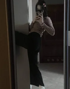 Ericagrey Public Pic 9