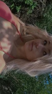 LuciaYoung Public Foto 8