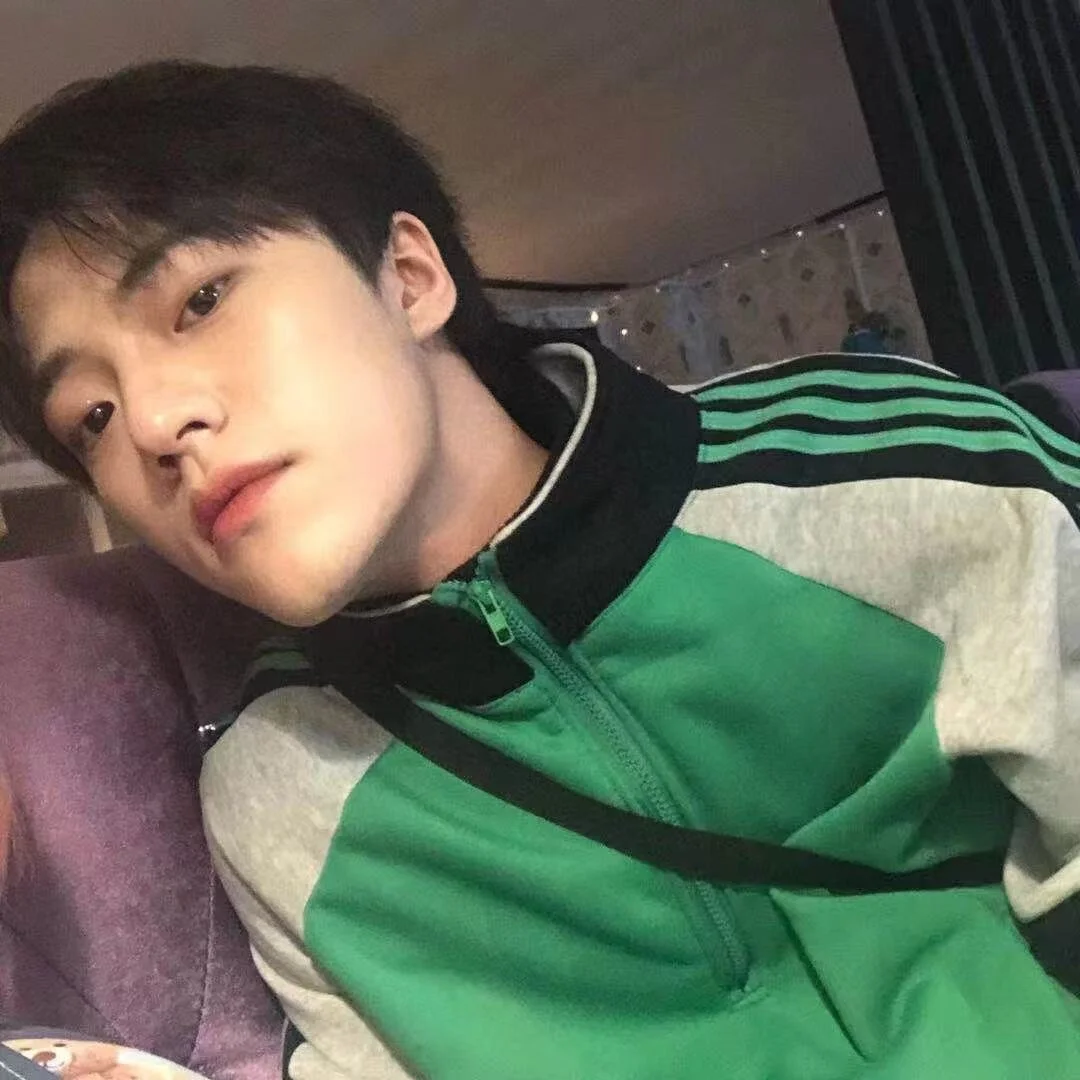 GGBond-01 immagine di tendenza 788