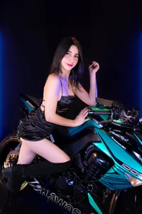 Sol_Hill_ 😈 Tiny body, big temptation. Pic 2