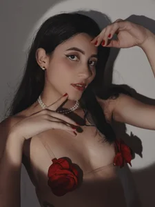 AmmyThompson__ Public Pic