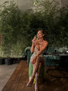 YasmineShaw I long for endless horizons صورة واحدة|YasmineShaw I long for endless horizons صورتان|YasmineShaw I long for endless horizons  5 صور|YasmineShaw I long for endless horizons  5 صورة