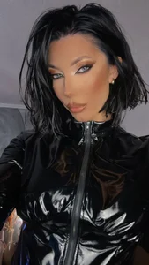 The Goddess Of Latex de ViviRuth  4 Imagens