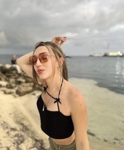 Me in normal day de linda_moralesss  5 Imagens