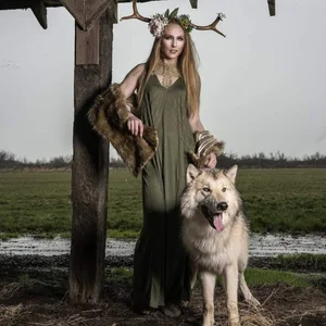 GoldenFlameGoddess Public Pic 8