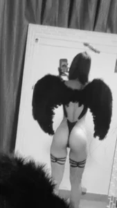 little_janne_ Your angel 🖤🪽 Pic 3