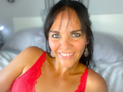 Red Hot de VioletJasmin  2 Imagens