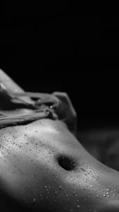 niicole_garner Shadows and silence Immagine  3