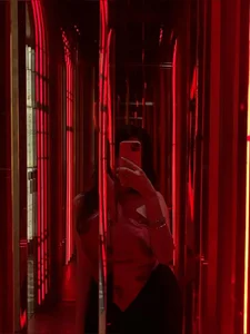 QUEEN02030 Public Pic 6