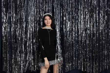 MinaHin santa’s favorite girl Pic 6