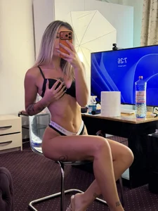Vanessaa_sky_ Public Pic