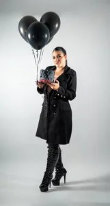 bonnieAn Birthday Boss টি ছবি