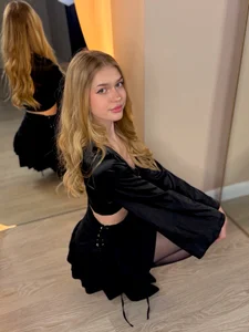 JenniNellson 🖤😘 Pic 8