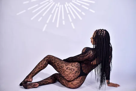 VelmaEvans Hotter than your ex Immagine  2