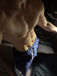 Juhone: Public ( 2 фото)