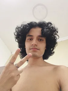 SamiSaturnoI'm just a pretty boy图片