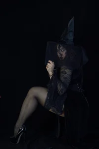 veronica_b07 Naughty Witch: Sinfully Tempting Bilde