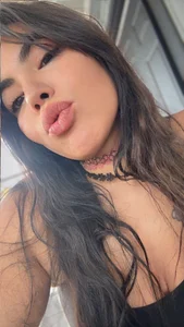 Public od Sassy_Doll420  2 snímek