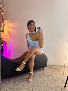 Alissemasiel My happy birthday 😍🥰💋💖 รูป  2