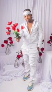 RicoBrown777_ Happy Valentine's Day Foto 2