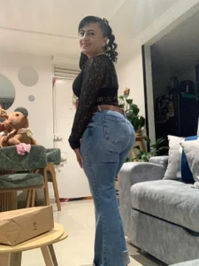 clara_heat I smile because I know the effect I have😏 Pic 3