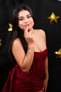 Mikaela-Banes LIGHTS, CAMERA, ACTION 📸📹 Billede 2
