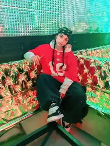 _weird_sativa Casual slika 5