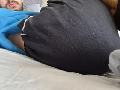 virginhairyboy20 kullanıcısının A Horny dayy albümü -  5 fotoğraf