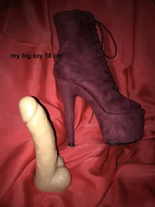 AdrianaSea my toy Pic 5