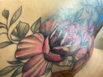 camile_milf I don't like tattoos, I did it to hide a defect that I have in one leg , Other tattos I didby "Token Pic 6