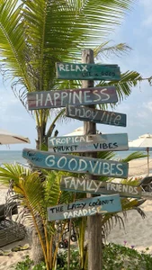 Olivia_Thomson_ jj صورة واحدة|Olivia_Thomson_ jj صورتان|Olivia_Thomson_ jj  صور|Olivia_Thomson_ jj  صورة