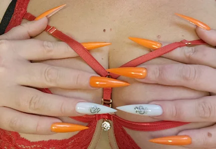 Hot-Tits2026 Nail fetish Pic 4