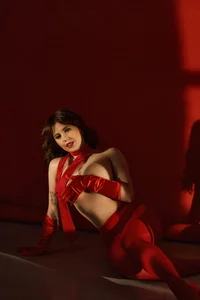 Aisha_Rileywelcoming spring in new images!图片 5