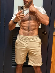 _adamcoper_Mirror selfies📸 Bild 5