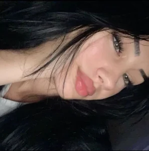 Tajanty Public  3টি ছবি