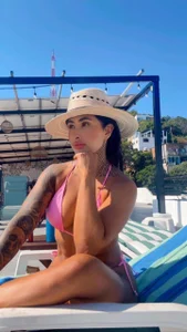 ValkyBes kullanıcısının Life on the beach is better❤️🏝️🌞 albümü -  fotoğraf